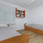 Apartament With Parking Space - 5988 *