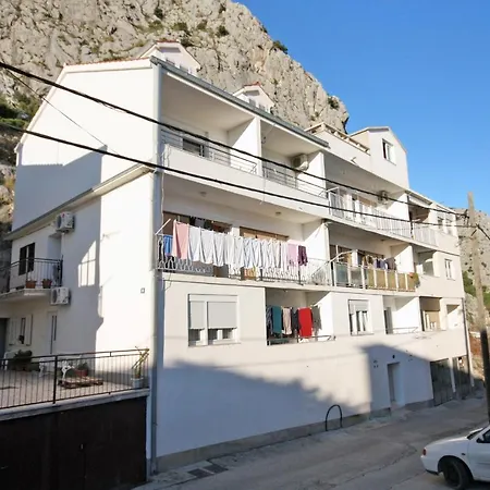 Apartament With A Parking Space - 5988 Omiš