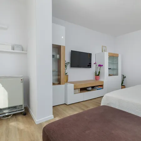 With A Parking Space - 5988 Apartament *