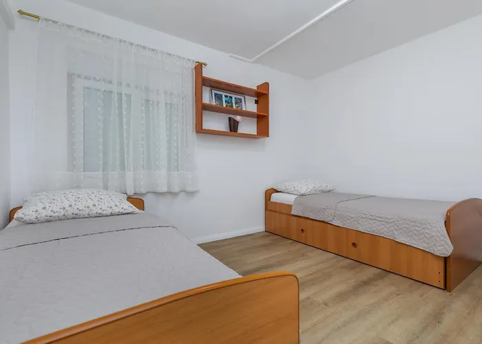 Appartamento With Parking Space - 5988 *