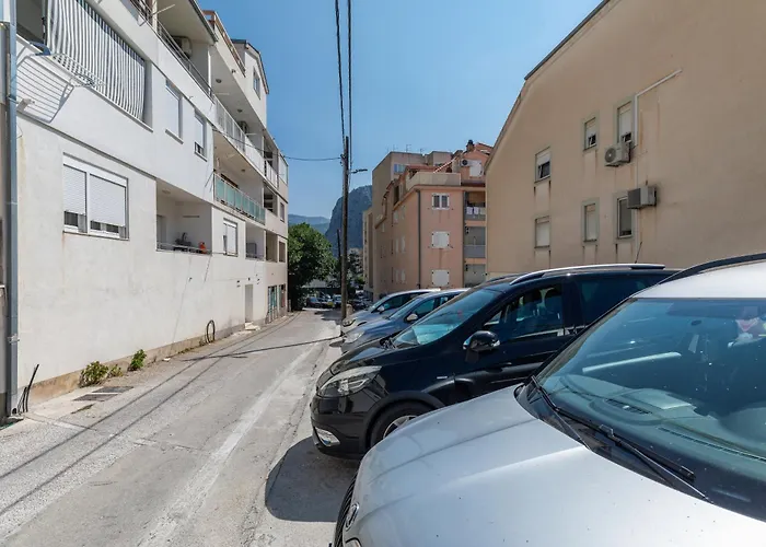 With Parking Space - 5988 Appartamento